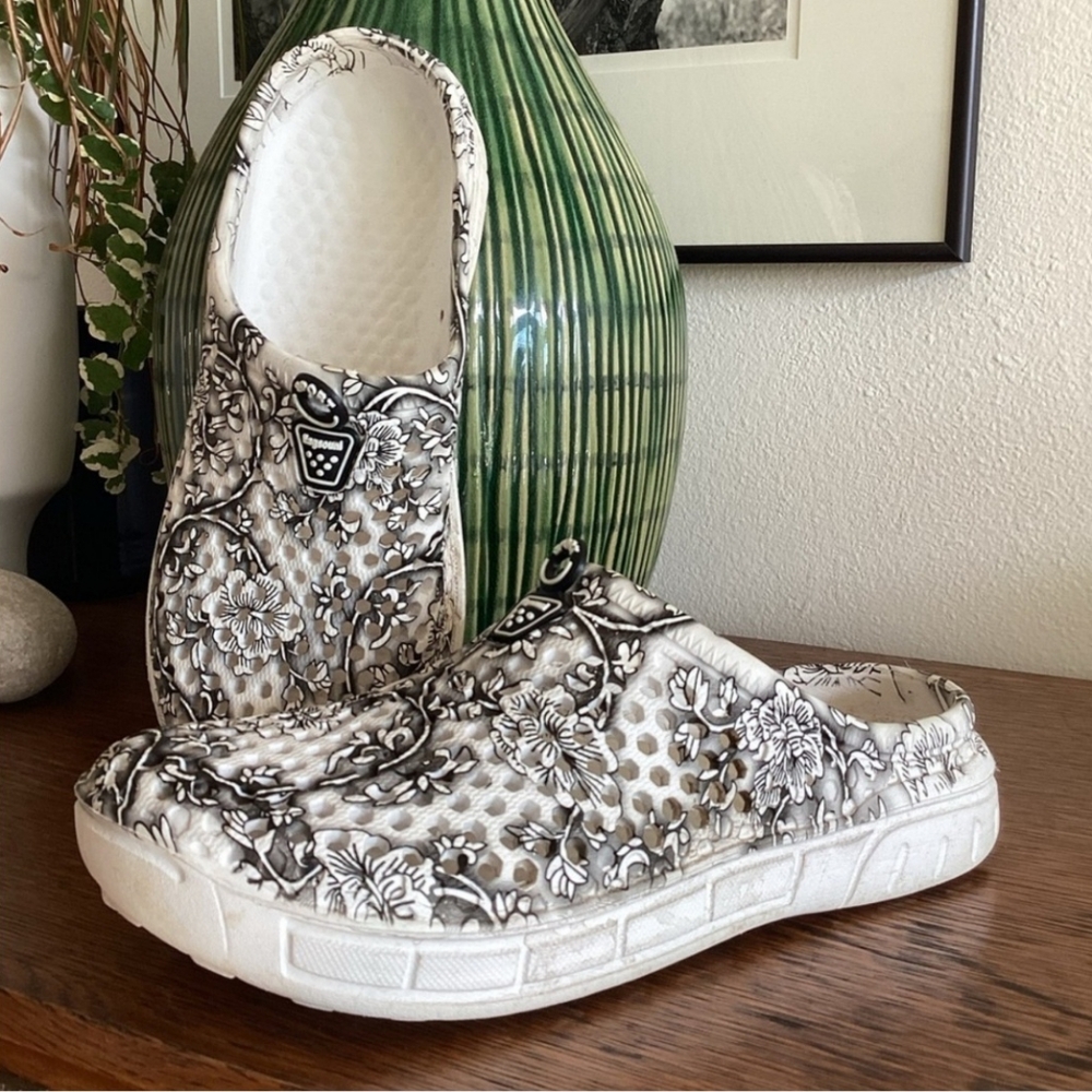 Eagsouni Sport Clogs